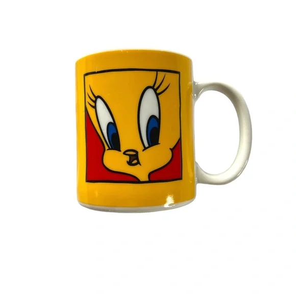 Vintage “I Tawt I Taw a Puddy Cat” Ceramic Mug - Picture 4 of 5